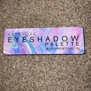 Nude eye shadow palette
